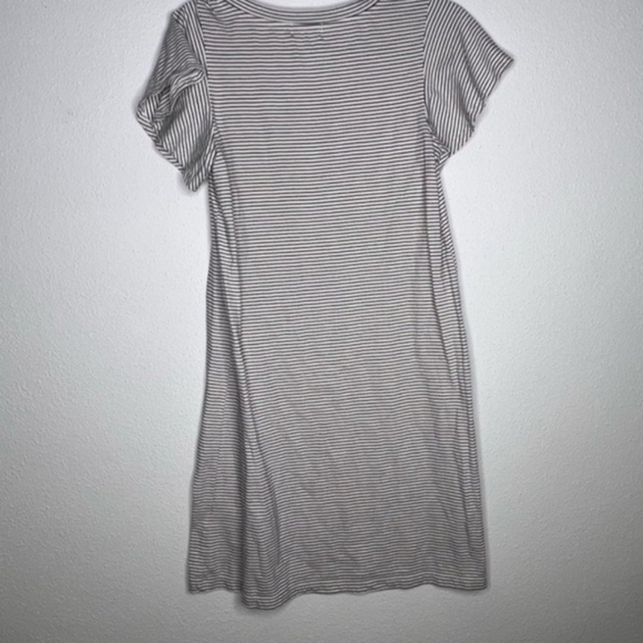 ANTHROPOLOGIE T.LA FLUTTER SLEEVED T-SHIRT DRESS - Picture 2 of 3